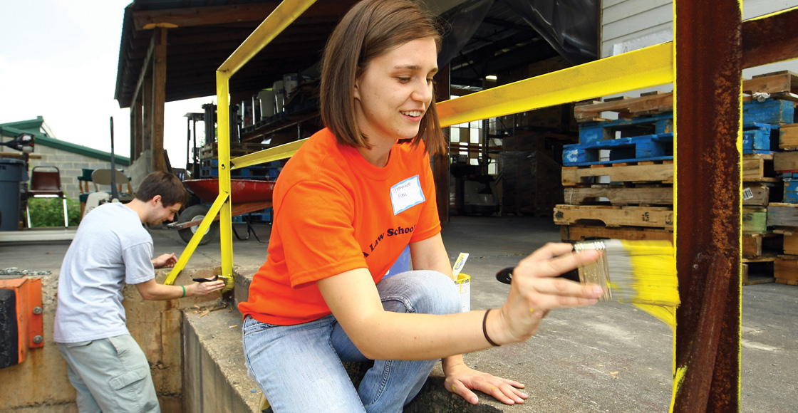 Members of the Class of 2012 paint at the Blue Ridge Food Bank during the annual New Students Public Service Day in 2009. 
