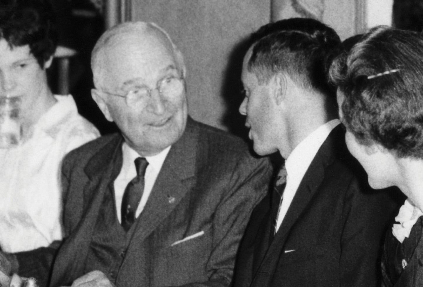 Former President Harry Truman speaks at the Student Legal Forum banquet in May 1960. 