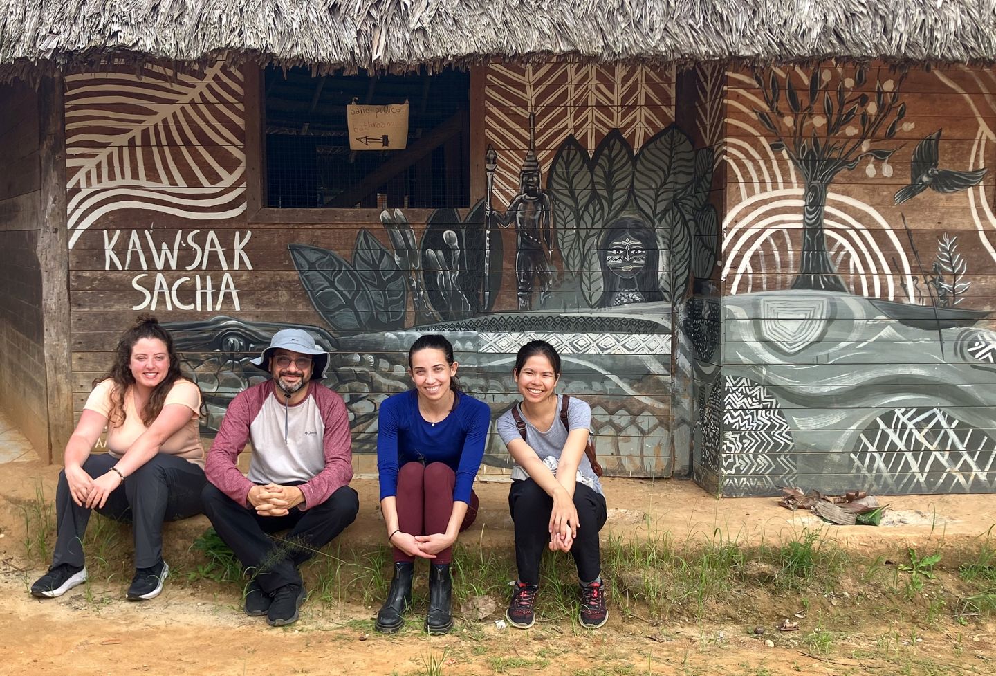 Mel Borja ’26, Professor Camilo Sánchez, Ana Hallman ’26 and Caroline Fernandez ’26