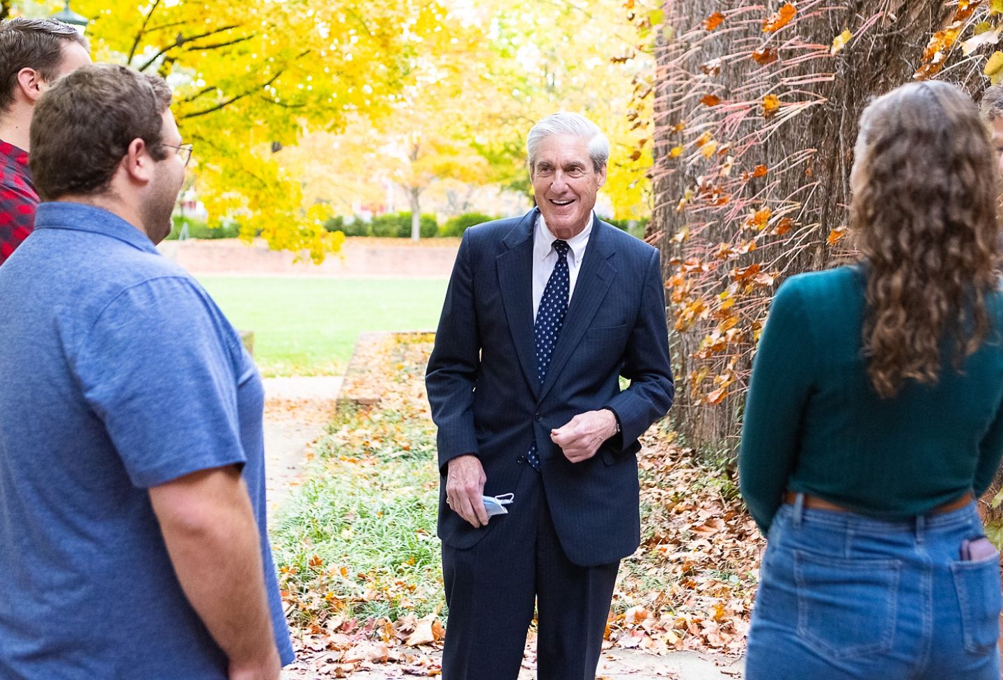 Robert Mueller and students