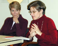 Prof. Lillian BeView and Prof. Liz Magill (r)