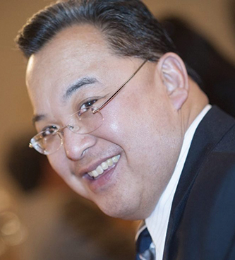 Randall Dong ’90